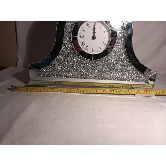 Beautiful clock - Picture 2 of 3